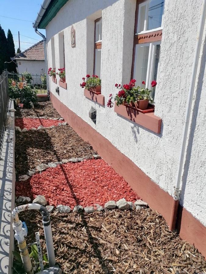 Ferienhaus Lankas Vendeghaz - Hollókő